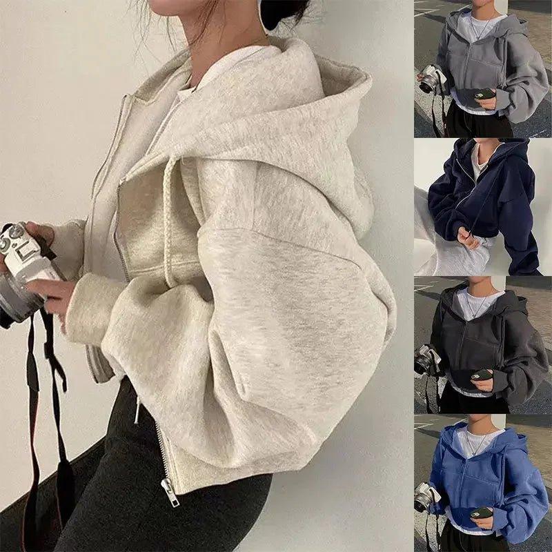 Women's oversized zip-up hoodie in beige, gray, navy, black, and blue — cozy streetwear fashion