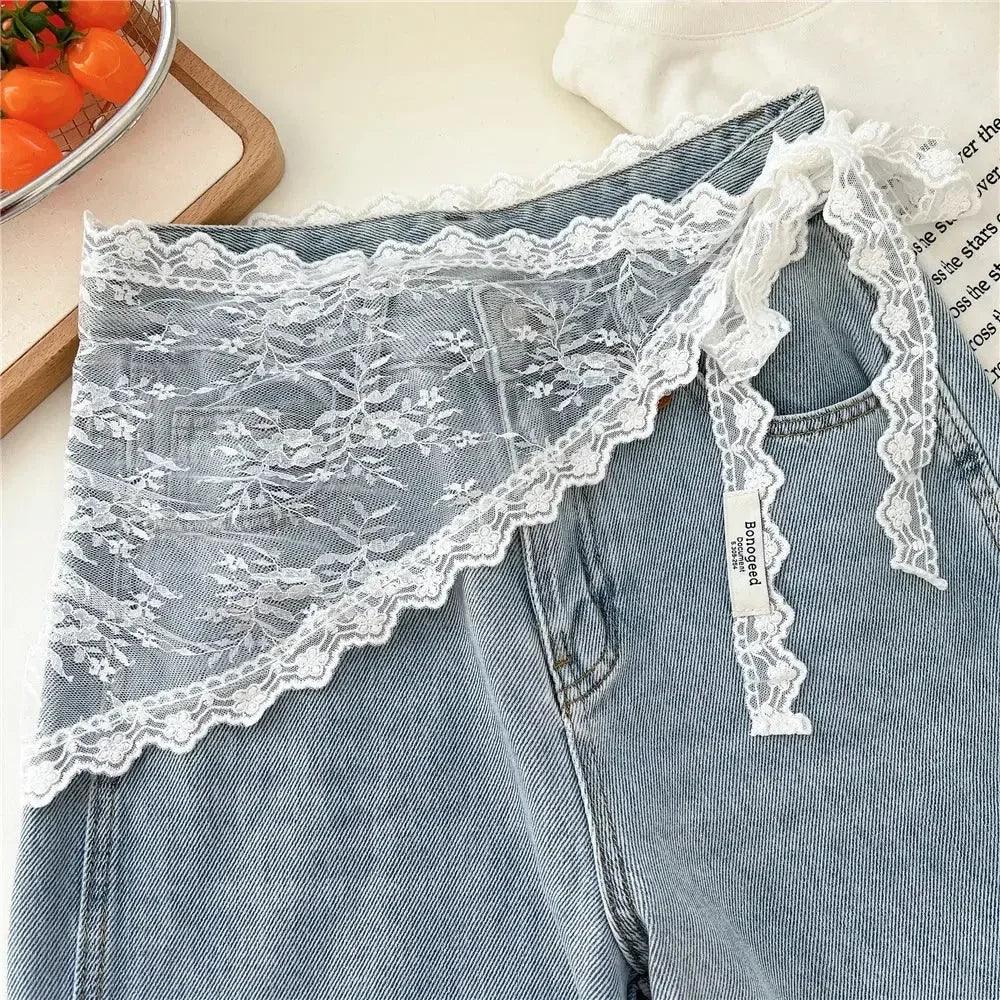 White lace trim denim shorts with floral pattern, women's fashion