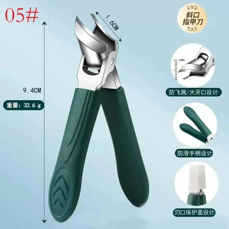 Green-handled nail clipper with anti-slip grip, 9.4cm, 32.6g, safety cover, angled blade design