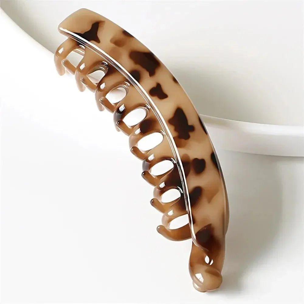 Leopard print hair claw clip for women's fashion hairstyles