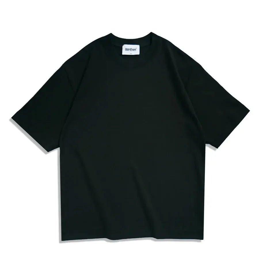Black oversized women's fashion t-shirt with crew neck and brand tag